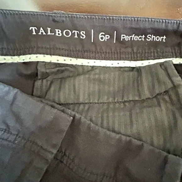 Talbots Black Perfect Shorts with Classic Style, Women's 6P - Picture 3 of 10